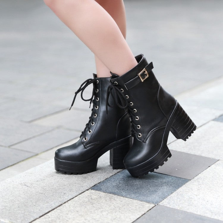 Lena - Stevige veterschoenen met gesp en profielzool