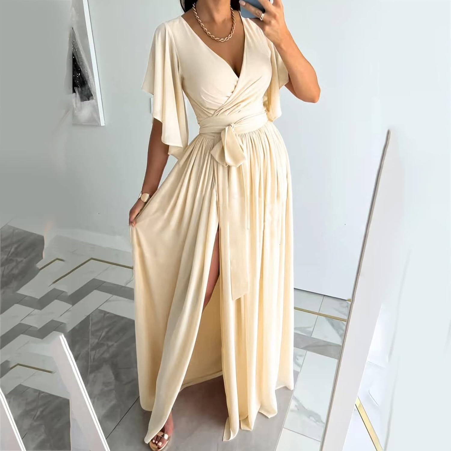 Daria | Damesjurk met vlindermouwen