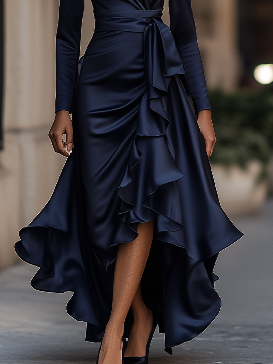 Middernachtblauwe Draped Satijnen Maxi-jurk met Ruffle Details