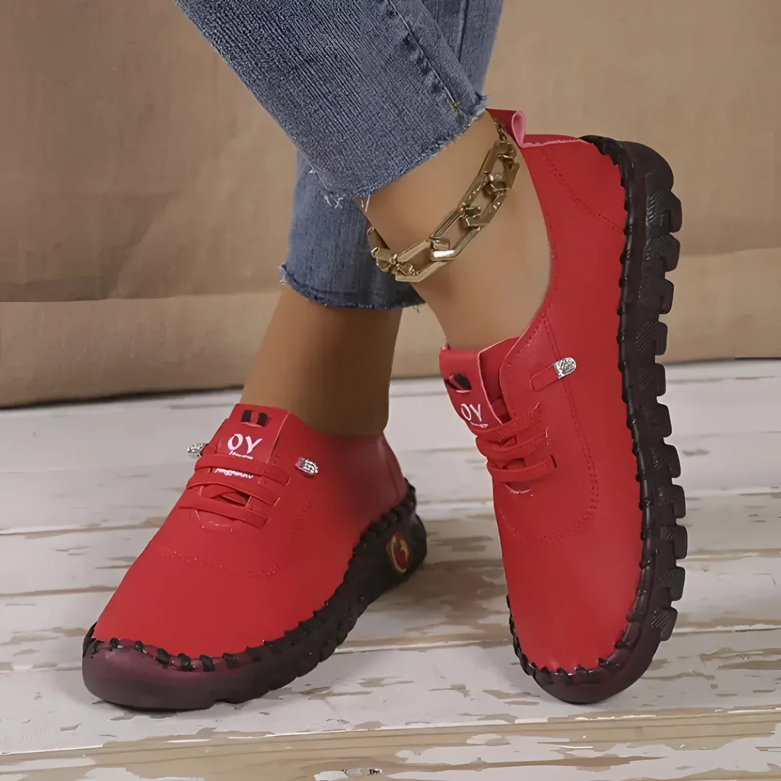 Bruine Leren Mocassins met Ketting - Elegante Dames Schoenen voor Elke Dag