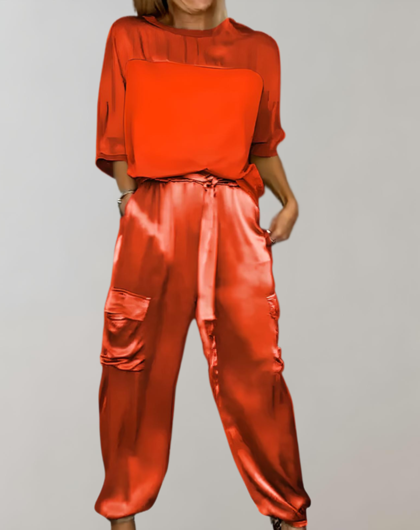 Oranji ® | Nova | Luxe Satijnen kledingset