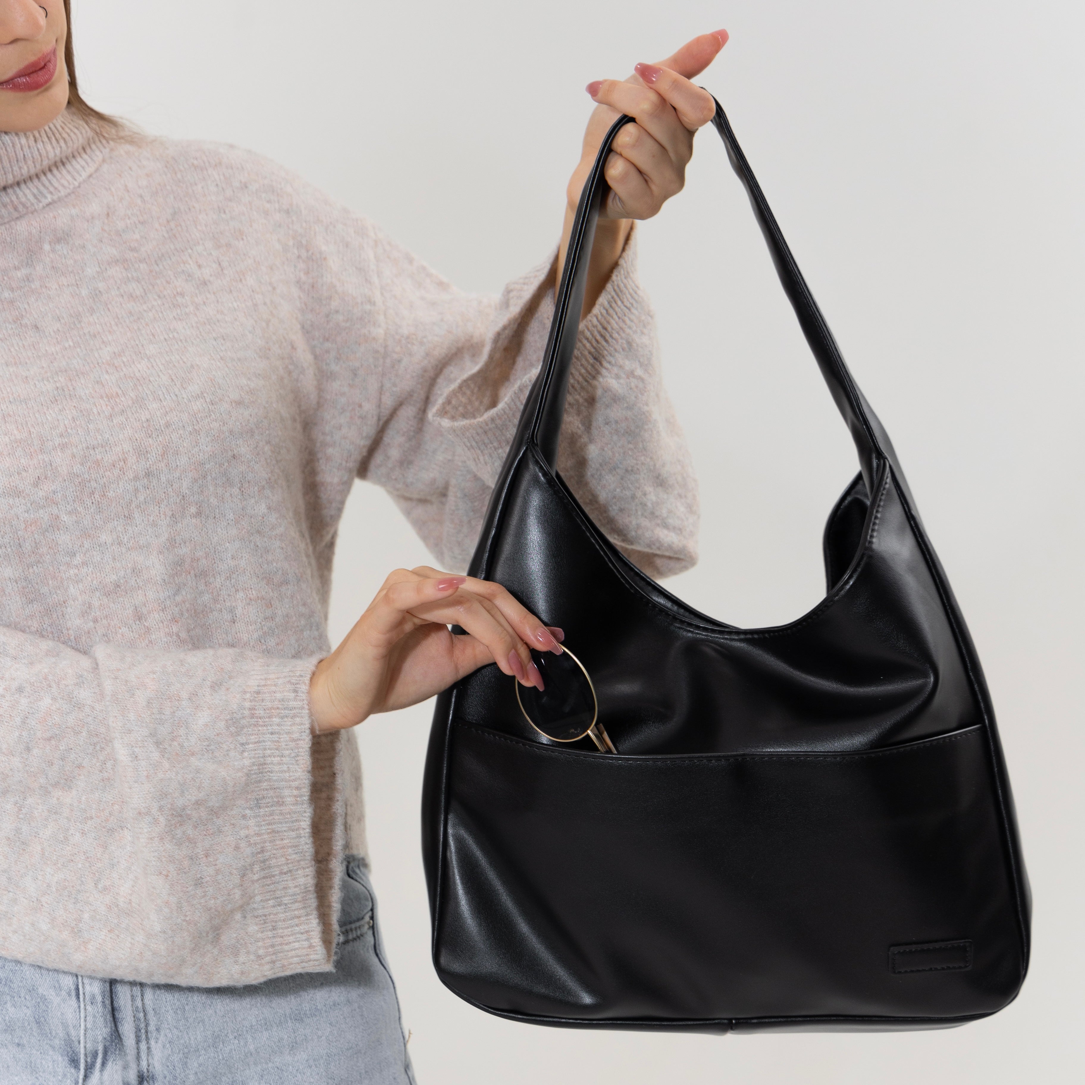 Oranji ® | Loua | Essential shoulder bag