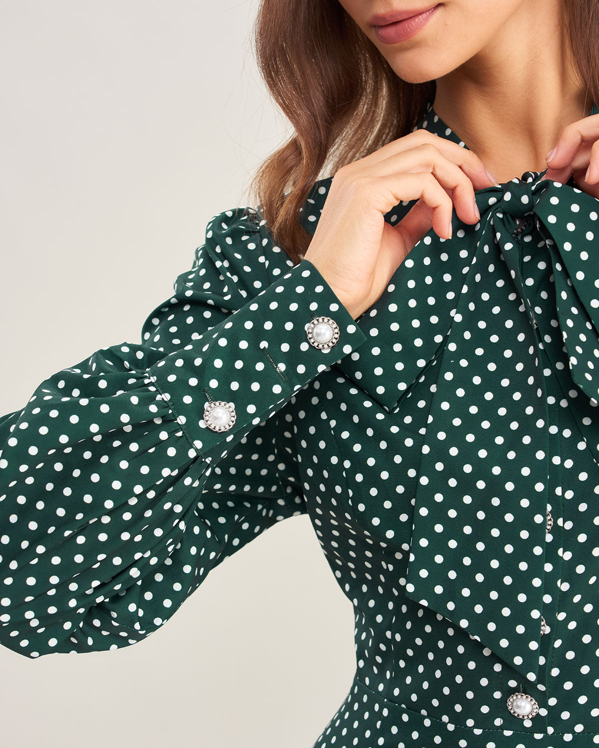 Groene Polka Dot Strik Hals Midi Jurk