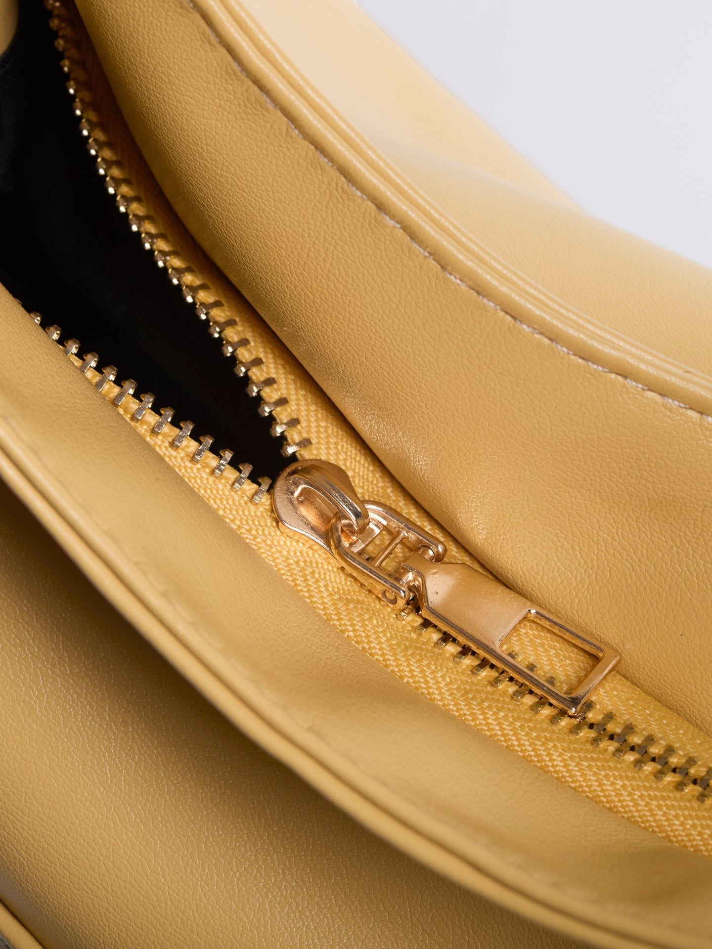 Oranji ® | Maya | Daily Shoulder Bag