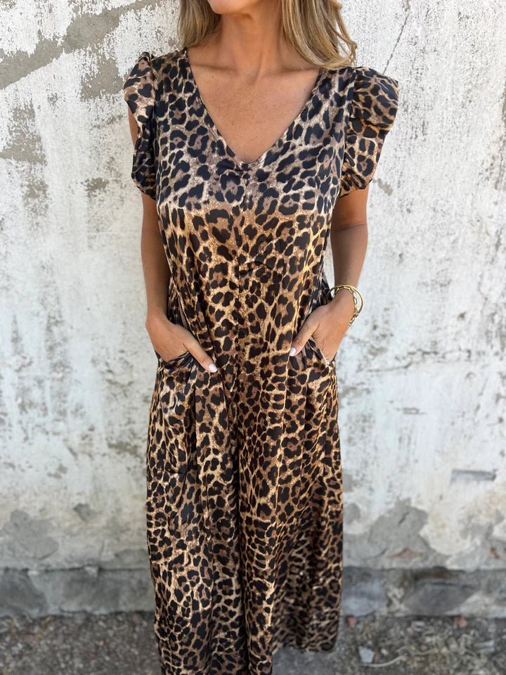 Karolina – Jumpsuit met Dekolleté en Panterprint