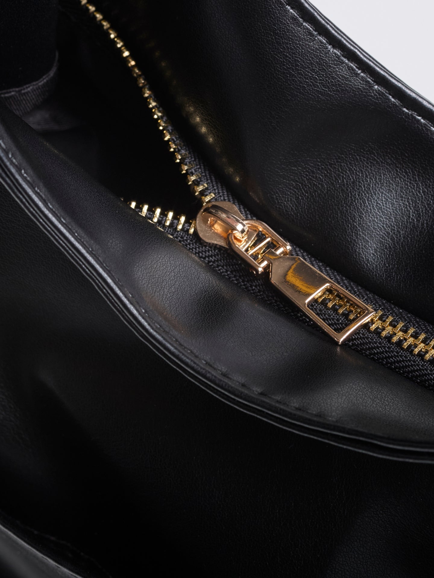 Oranji ® | Maya | Daily Shoulder Bag