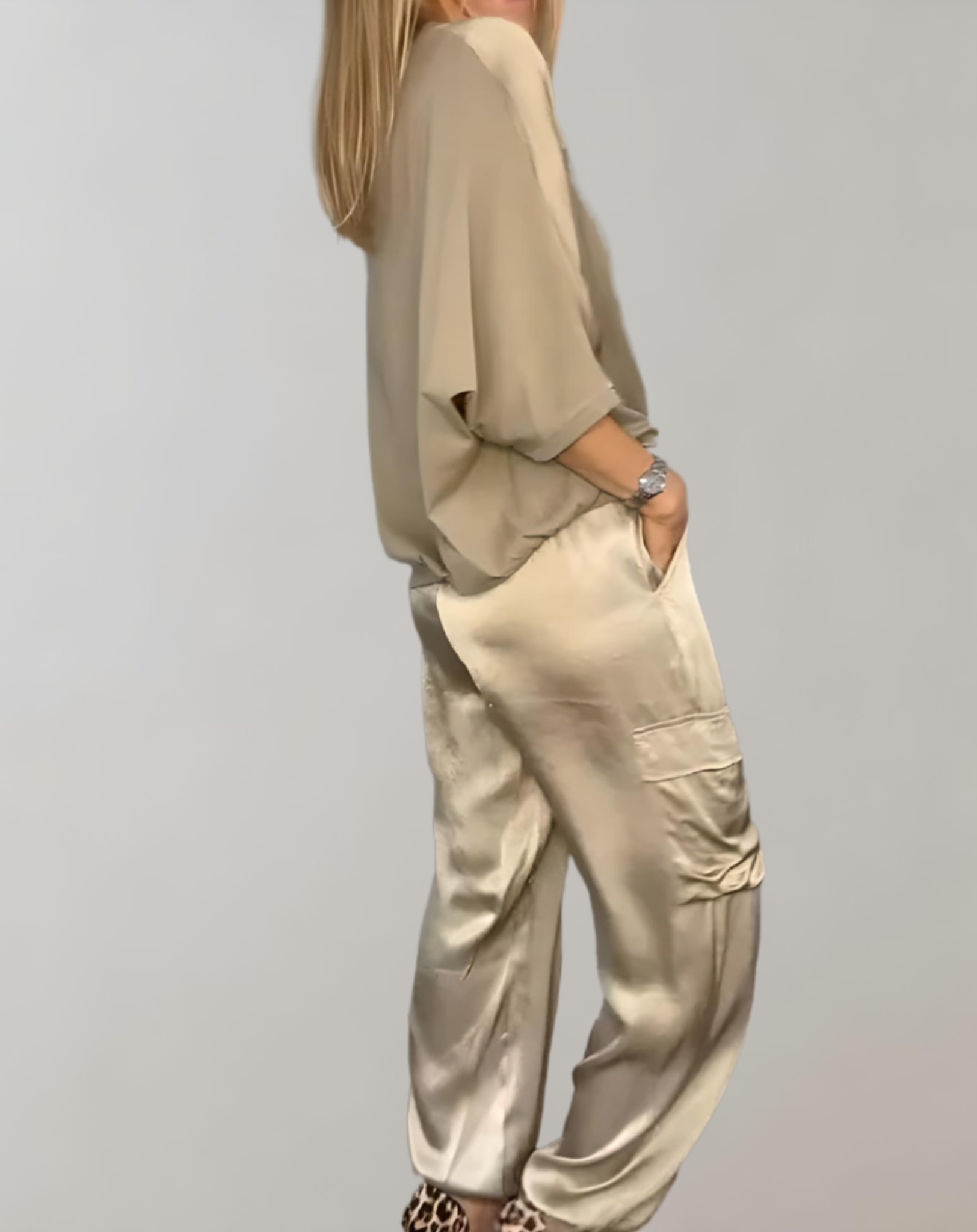 Oranji ® | Nova | Luxe Satijnen kledingset