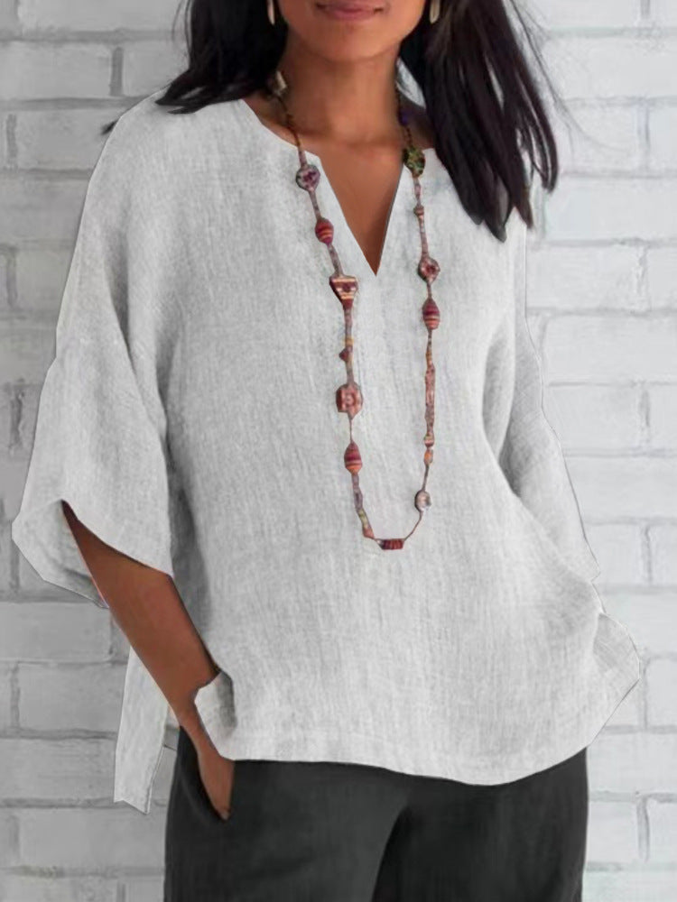 Oranji ® | Manias | Blauwe v-hals lichtgewicht linnen dames blouse