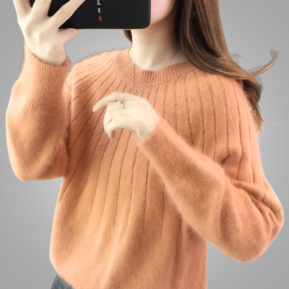 Shereen | Fluffy Brei Sweater